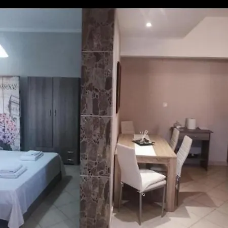 Апартаменты Peters Corfu (city)
